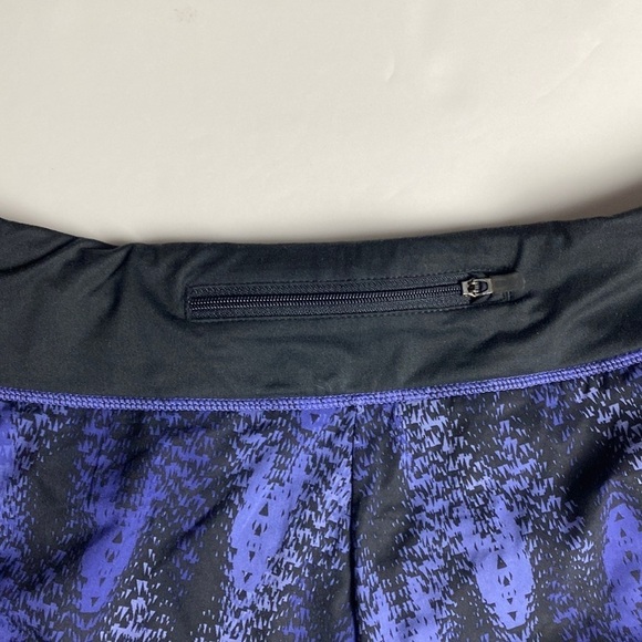 Saucomy Pinnacle Women Running Shorts Purple Black Blended Elastic Waist Medium - Picture 8 of 15